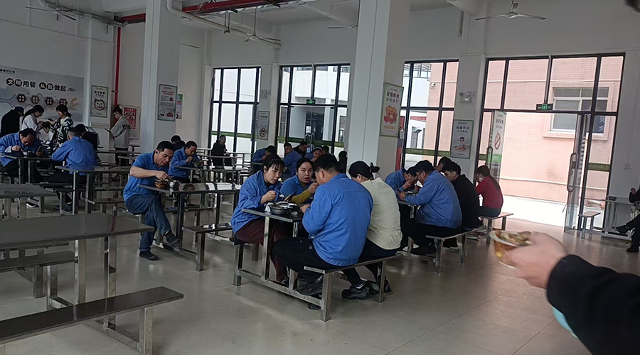 金環(huán)食堂，美味與關(guān)懷的港灣